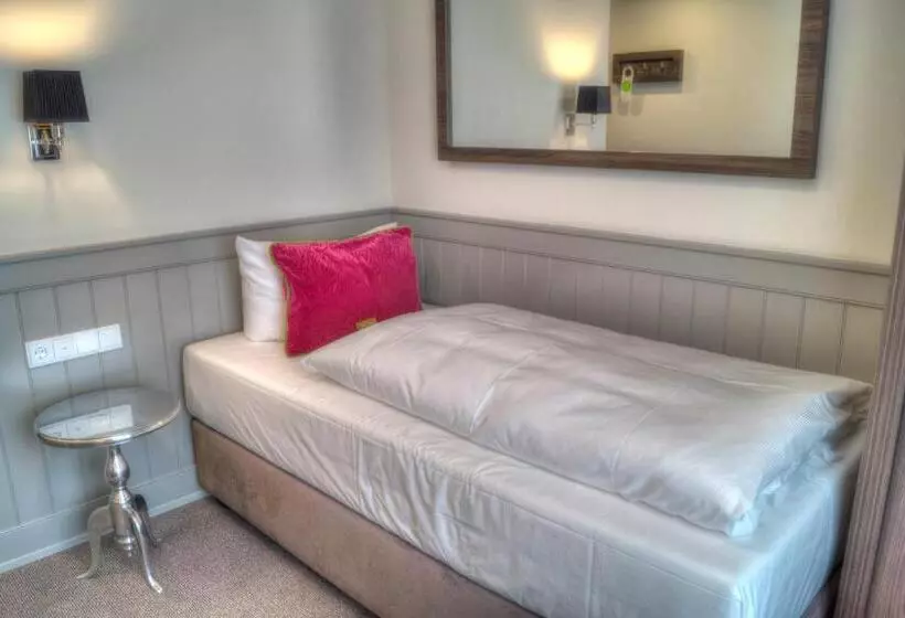 호텔 Max Am Meer Kühlungsborn