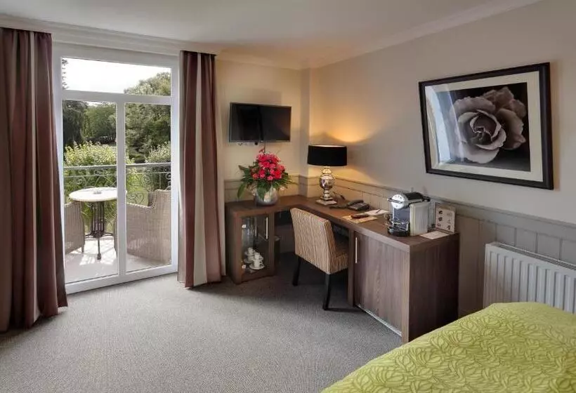 호텔 Max Am Meer Kühlungsborn