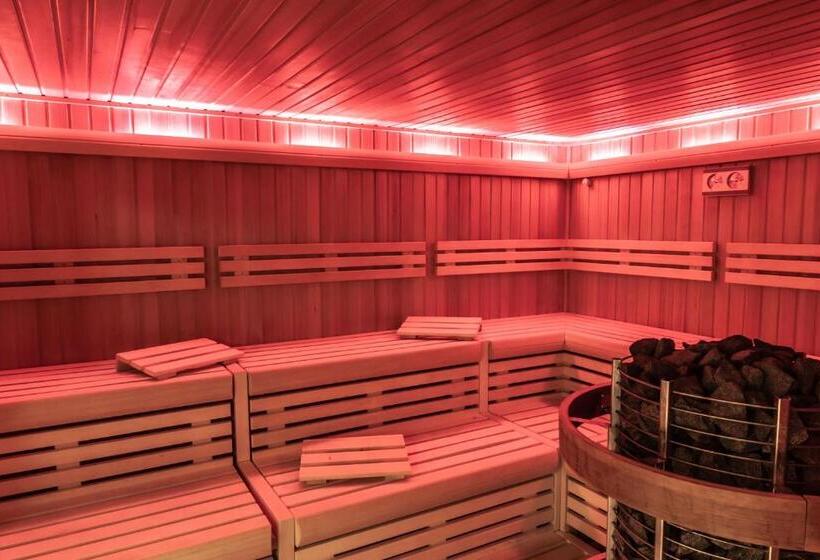 Hotelli Max Am Meer Kühlungsborn