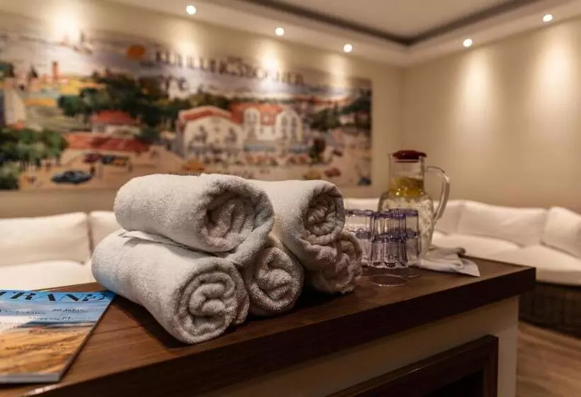 호텔 Max Am Meer Kühlungsborn