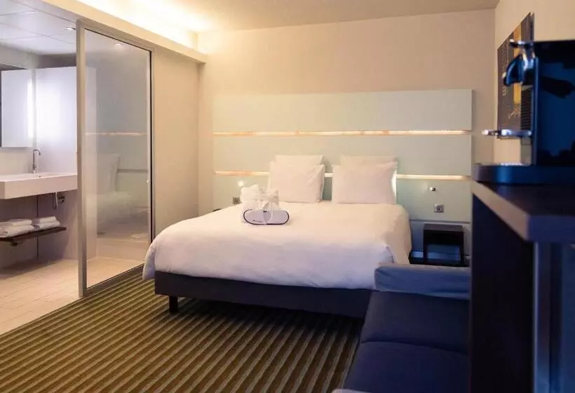 Отель Mercure Paris Ivry Quai De Seine