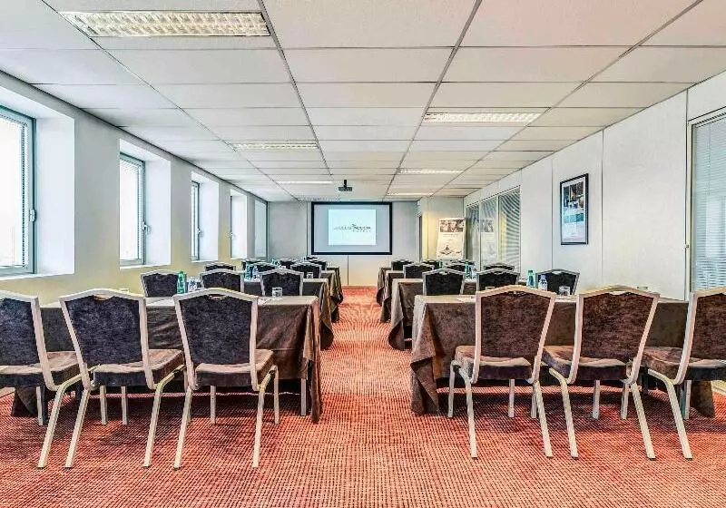 Отель Mercure Paris Ivry Quai De Seine