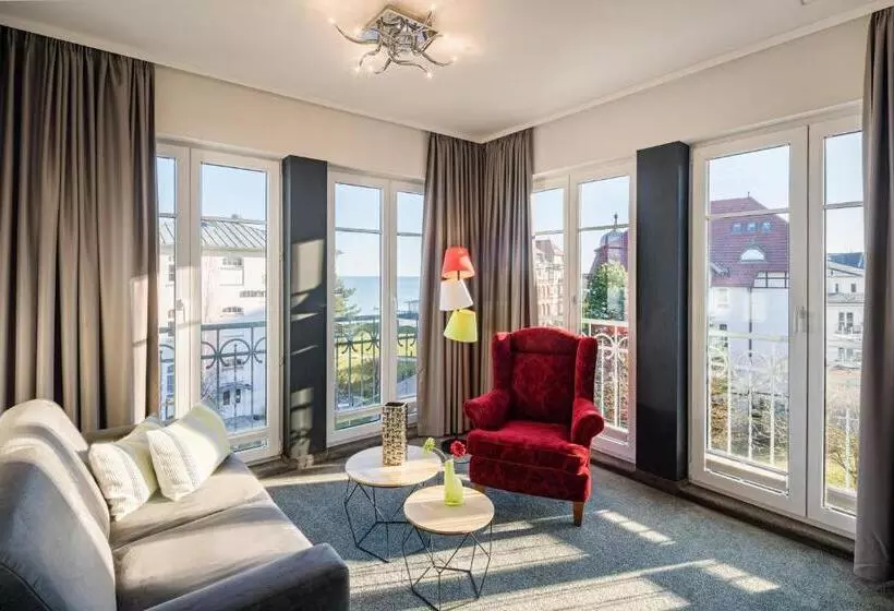 호텔 Residenz Waldkrone Kühlungsborn