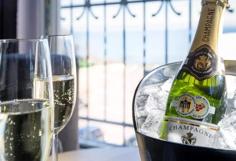 호텔 Residenz Waldkrone Kühlungsborn