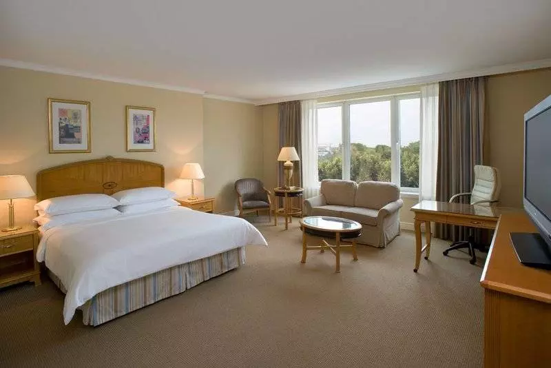 ホテル Sheraton Grand Warsaw