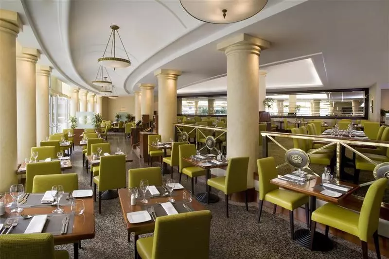 ホテル Sheraton Grand Warsaw