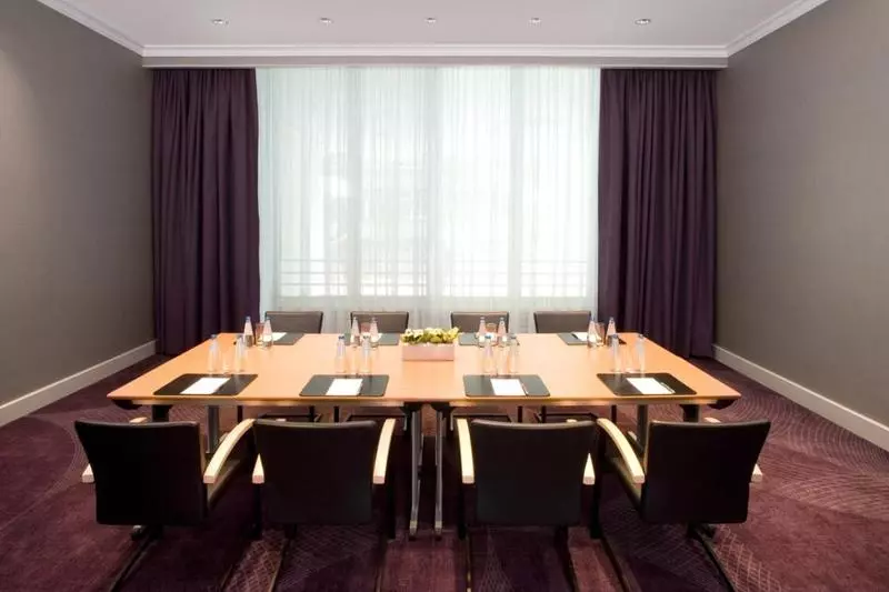 ホテル Sheraton Grand Warsaw