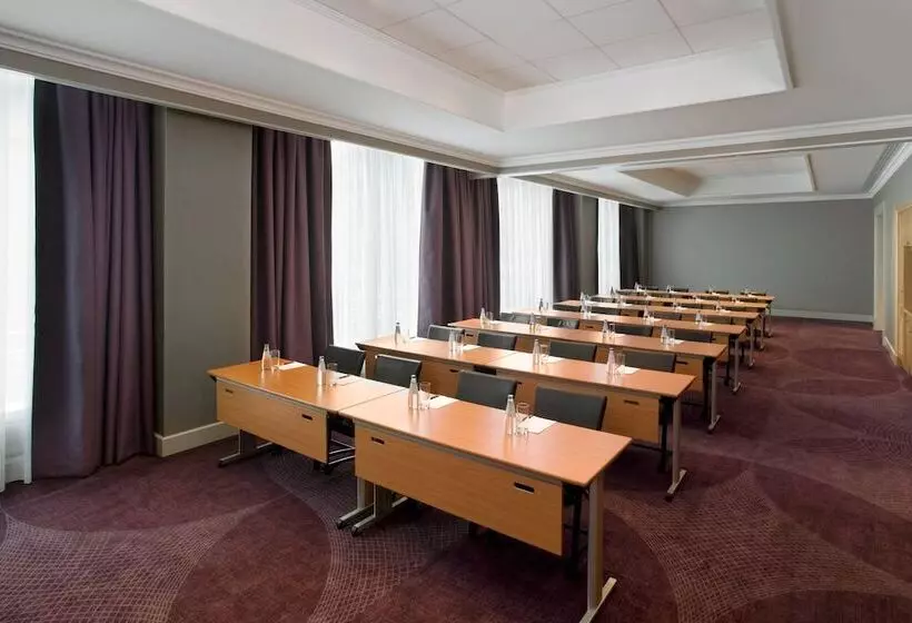 ホテル Sheraton Grand Warsaw