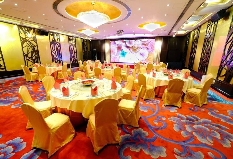 هتل South Pacific