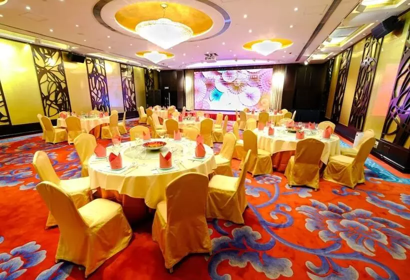 هتل South Pacific