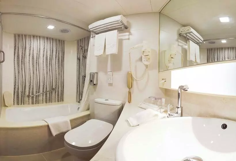 هتل South Pacific