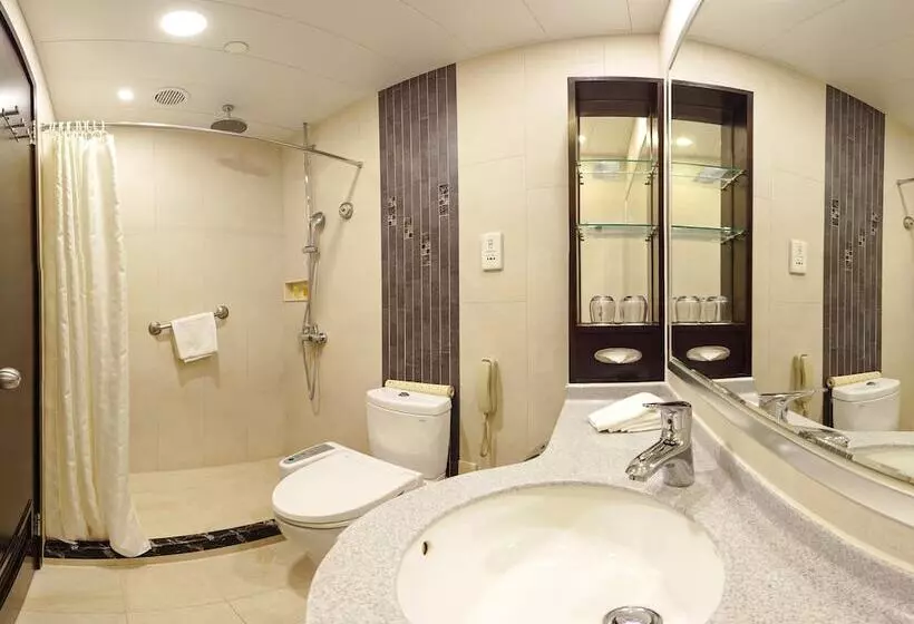 هتل South Pacific