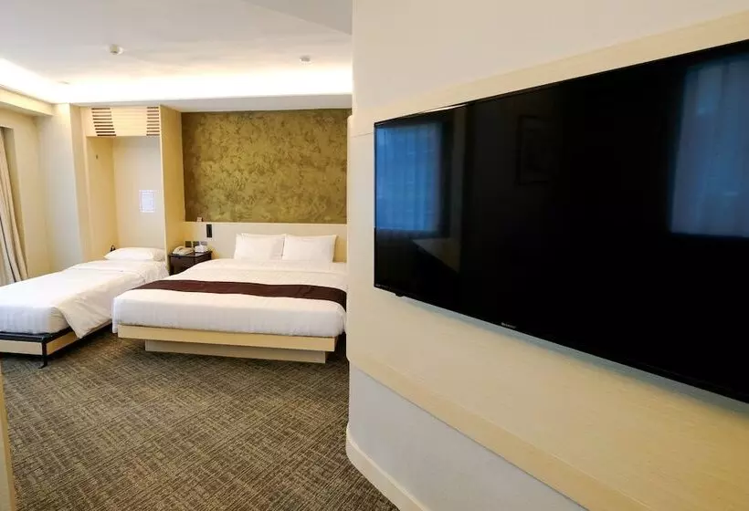 هتل South Pacific