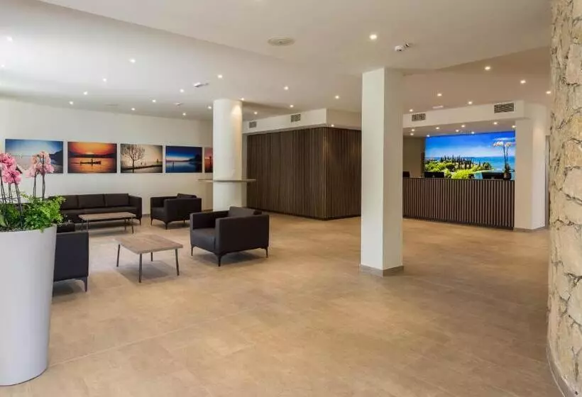 Le Torri Del Garda Familyspa Resort