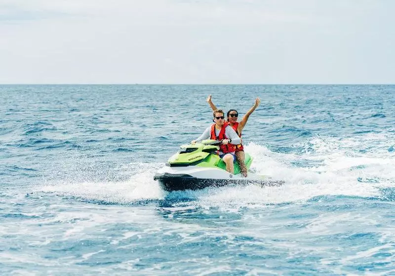 Vakarufalhi Island Resort & Spa