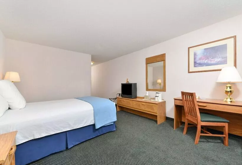 בית מלון כפרי Americas Best Value Inn Tahquamenon Country