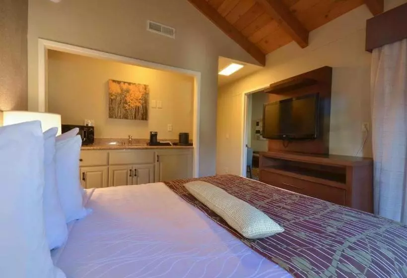 فندق Best Western The Inn & Suites Pacific Grove