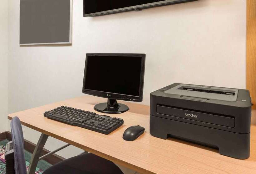 هتل Days Inn By Wyndham Alpena