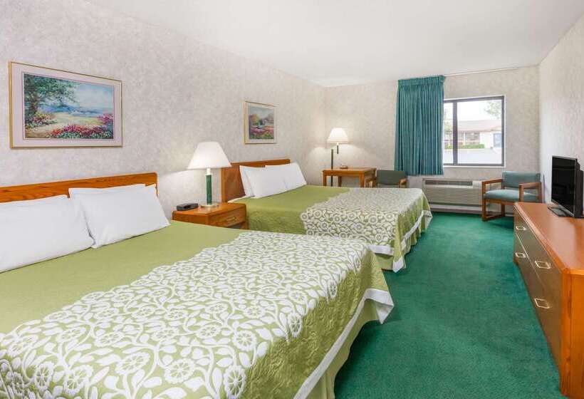 هتل Days Inn By Wyndham Alpena