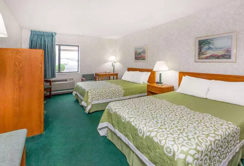 Отель Days Inn By Wyndham Alpena