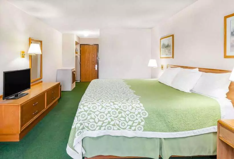 Отель Days Inn By Wyndham Alpena