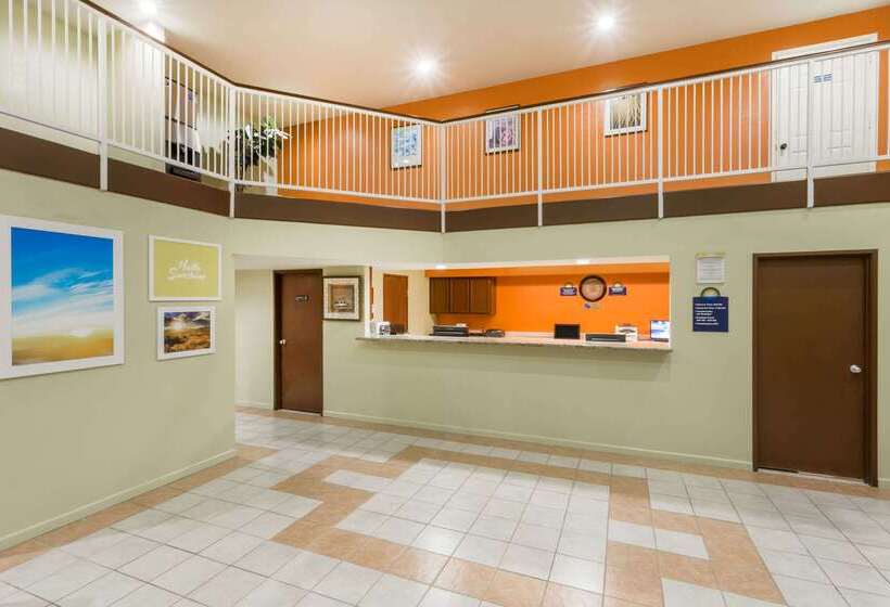 Отель Days Inn By Wyndham Holbrook