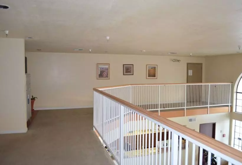 בית מלון כפרי Days Inn By Wyndham Holbrook