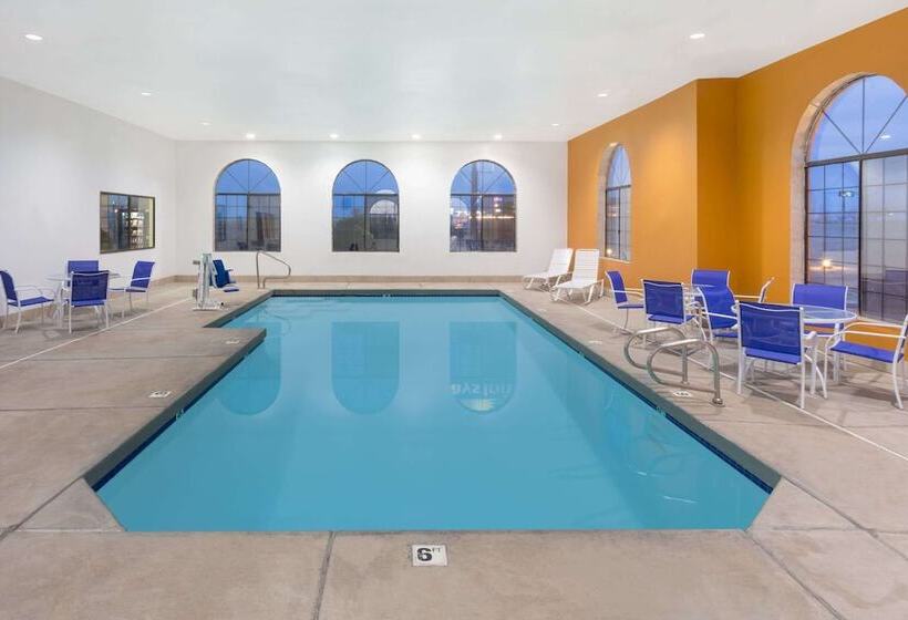 Отель Days Inn By Wyndham Holbrook