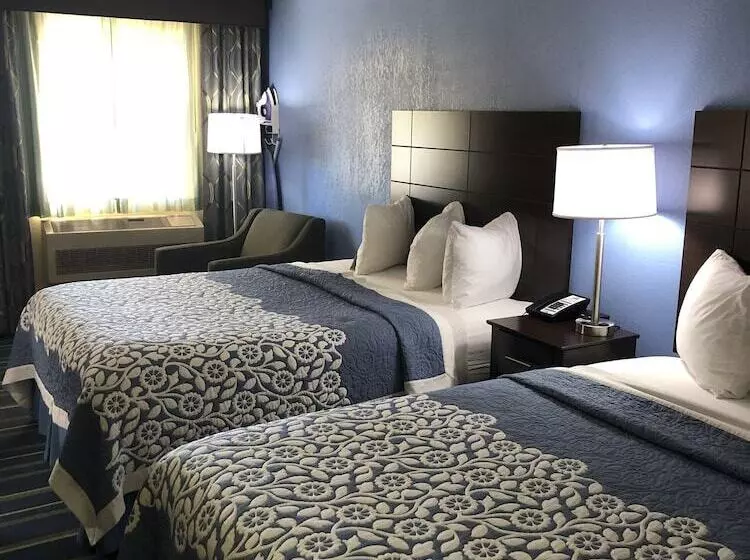 בית מלון כפרי Days Inn By Wyndham Holbrook