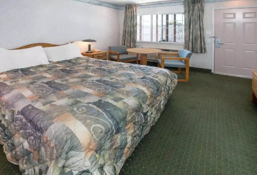 호텔 Days Inn By Wyndham Oroville