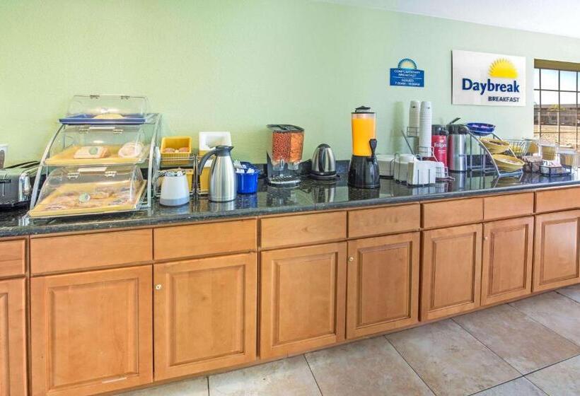 فندق Days Inn By Wyndham Oroville