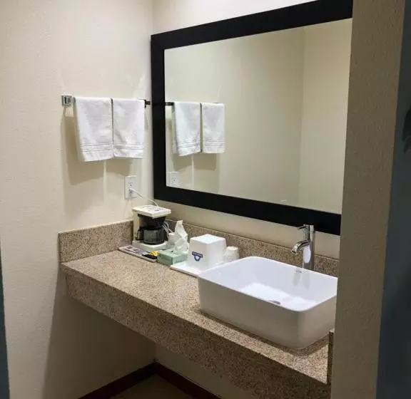 호텔 Days Inn By Wyndham Oroville