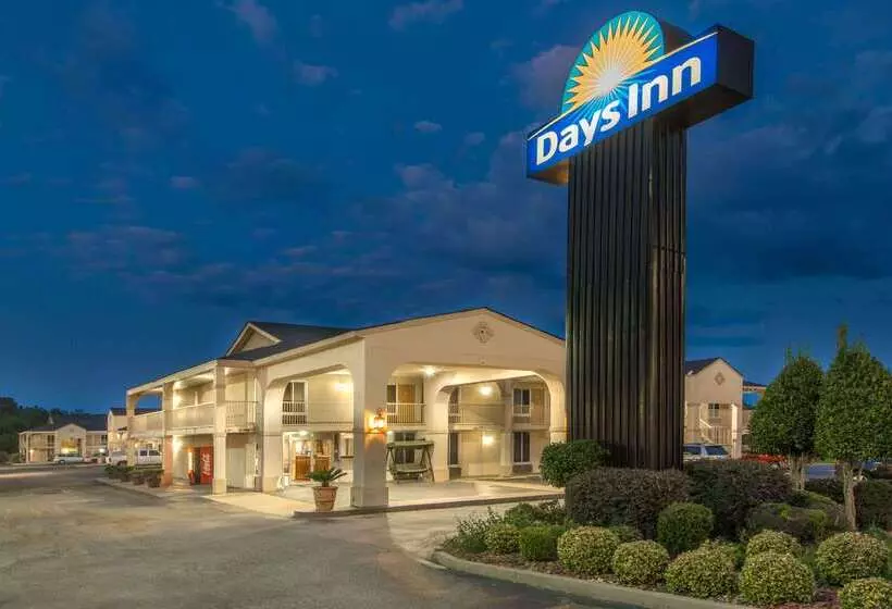 Отель Days Inn By Wyndham Shorter