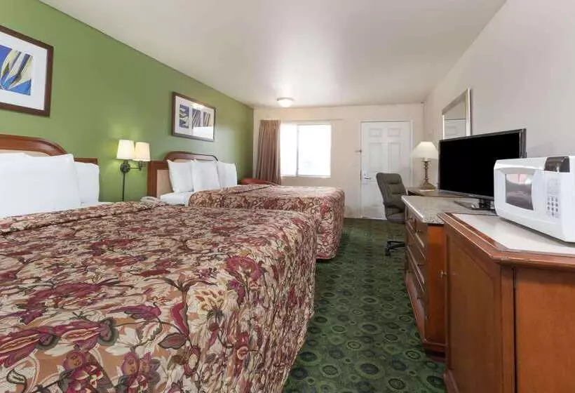 호텔 Days Inn By Wyndham Westley