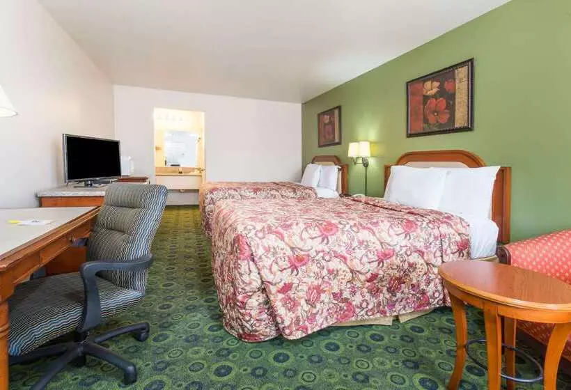 호텔 Days Inn By Wyndham Westley