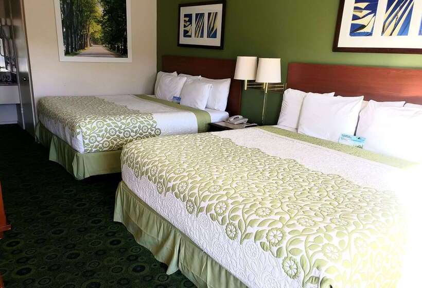 فندق Days Inn By Wyndham Westley