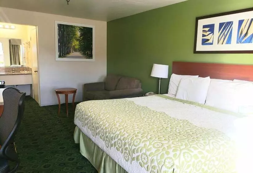 호텔 Days Inn By Wyndham Westley