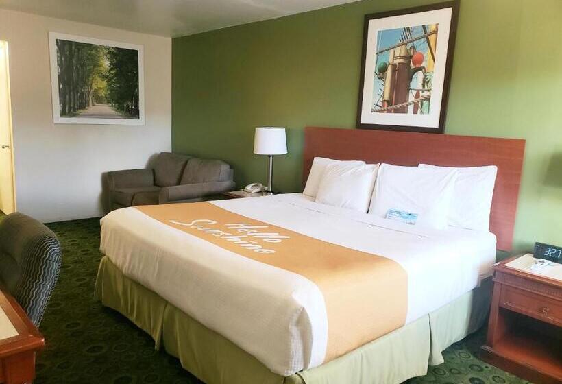 فندق Days Inn By Wyndham Westley