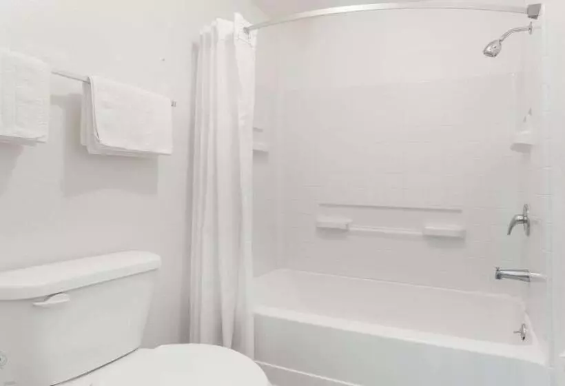 호텔 Days Inn By Wyndham Westley