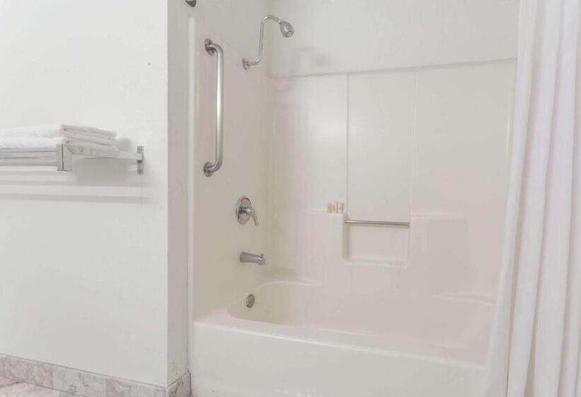 فندق Days Inn By Wyndham Westley