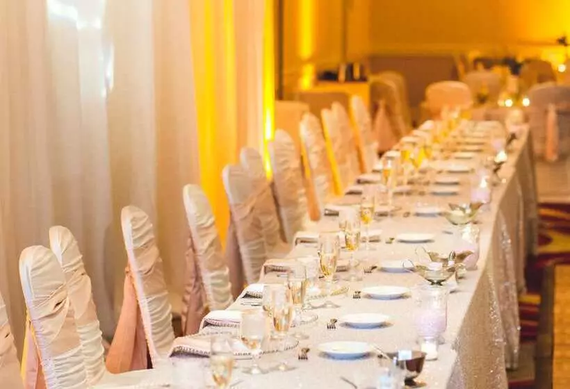 호텔 Embassy Suites By Hilton Cleveland Beachwood