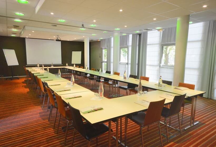 Greenhotels Roissy Parc Des Expositions