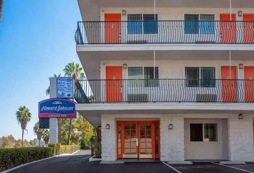 Howard Johnson By Wyndham San Diego Hotel Circle