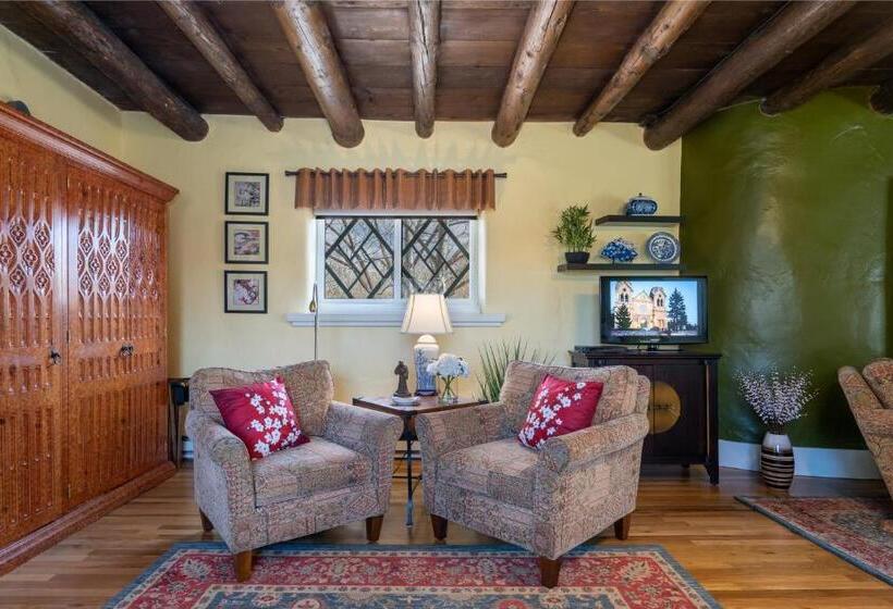 فندق Inn Of The Turquoise Bear