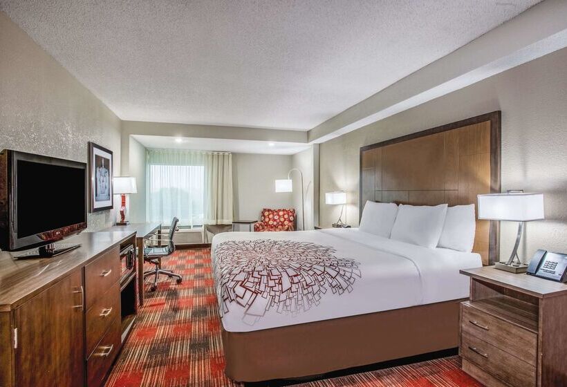 Отель La Quinta Inn & Suites By Wyndham Dc Metro Capital Beltway