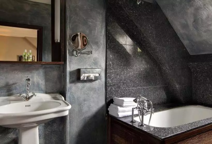 Hotel Le Pavillon De Gouffern