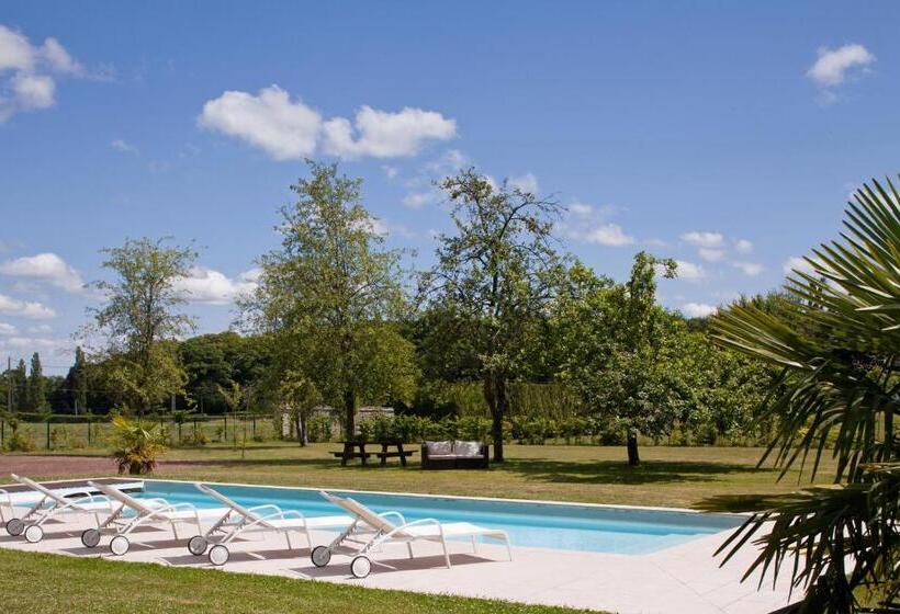 Hotel Le Pavillon De Gouffern