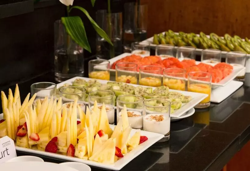 בית מלון כפרי NH Ciudad De Santiago