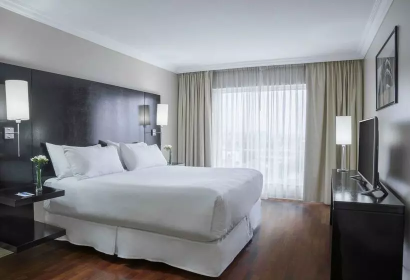 בית מלון כפרי NH Ciudad De Santiago