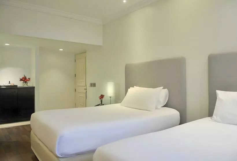 בית מלון כפרי NH Ciudad De Santiago